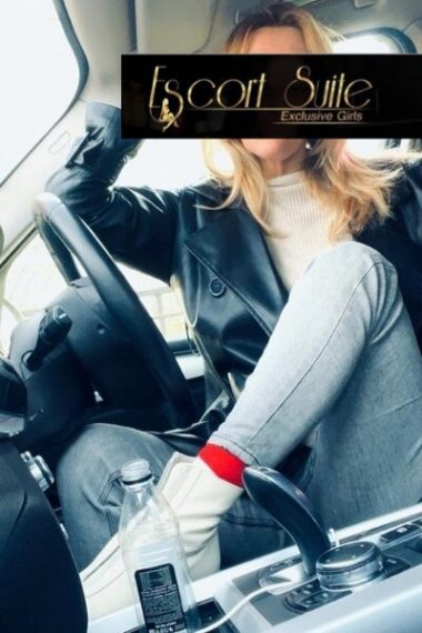 suesse escort dame