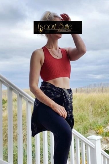 zarte escort dame